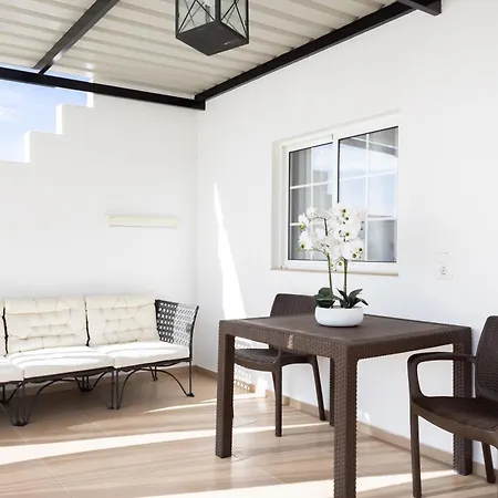 Cinco Delicias Apartment *