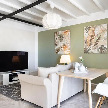 Cinco Delicias Apartment