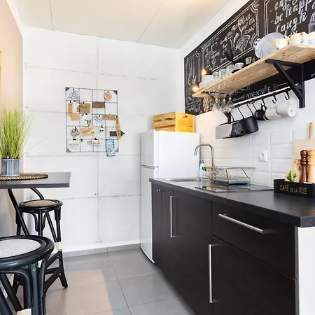 Cinco Delicias Apartment *